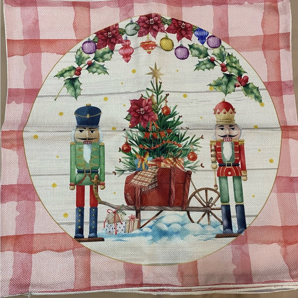 💥 Clearance- NWT Christmas pillow cases set of 6 - Picture 6 of 8